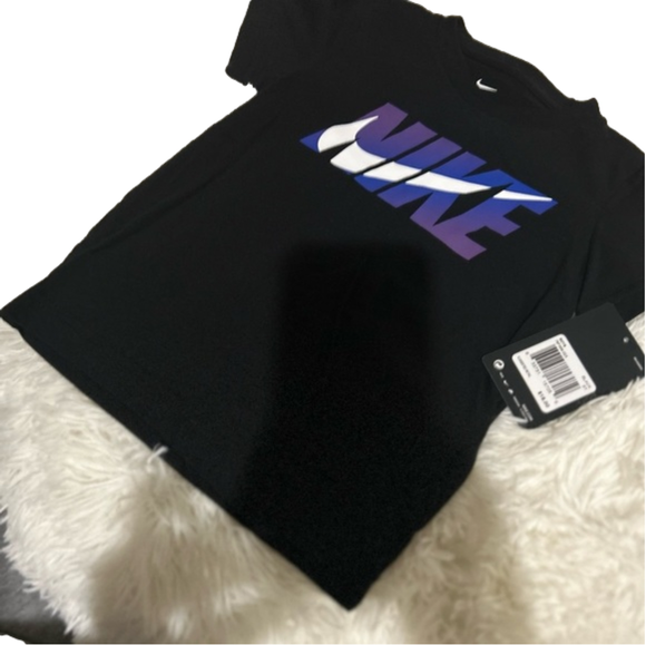 Nike Boys Black, Purple and Blue 2T and 3t - Picture 4 of 4